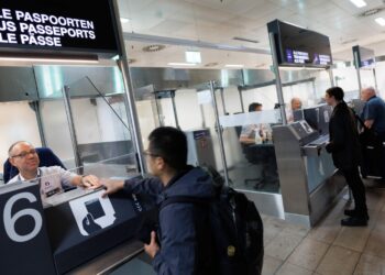 Spain Begins Border Checks on Travelers Arriving From Italy Amid Tensions Over Ceuta