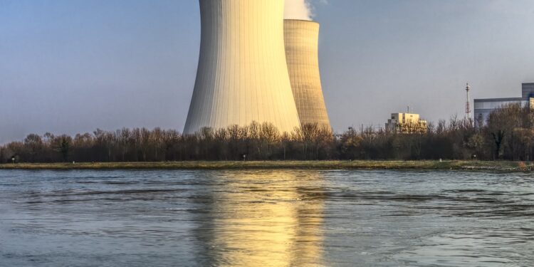 Romania shuts its only nuclear plant as heat causes huge drop in Danube River level