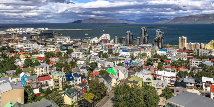 Icelanders Vote “No” in a Referendum on Resuming EU Accession Negotiations