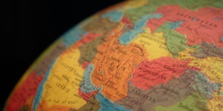 How the EU encourages regional integration in South Asia?